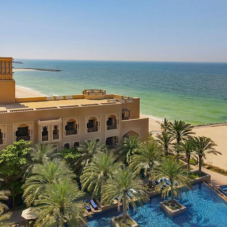 Sheraton Sharjah Beach Resort And Spa Exterior foto